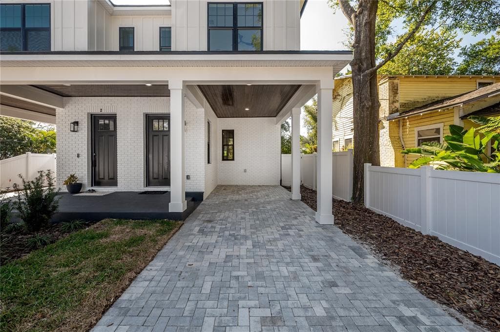 1405 E LOUISIANA AVENUE - Interior/Exterior Photo 4 - TAMPA, FL