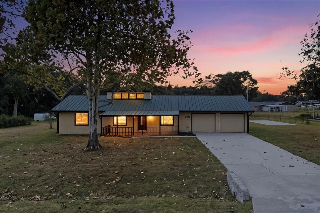 6711 NEWMAN CIRCLE E - Interior/Exterior Photo 2 - LAKELAND, FL