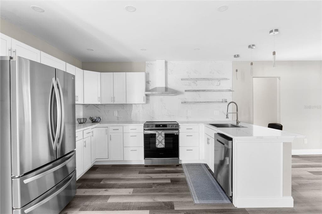 5318 9TH AVENUE N - Interior/Exterior Photo 4 - ST PETERSBURG, FL