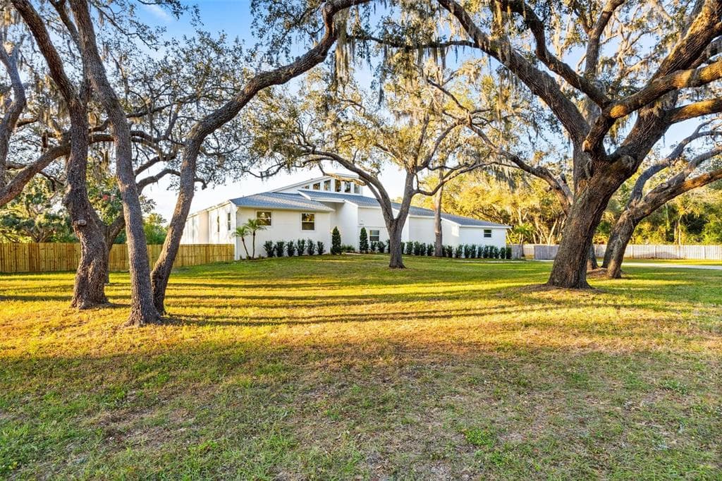 9871 LAKEVIEW DRIVE - Interior/Exterior Photo 3 - NEW PORT RICHEY, FL