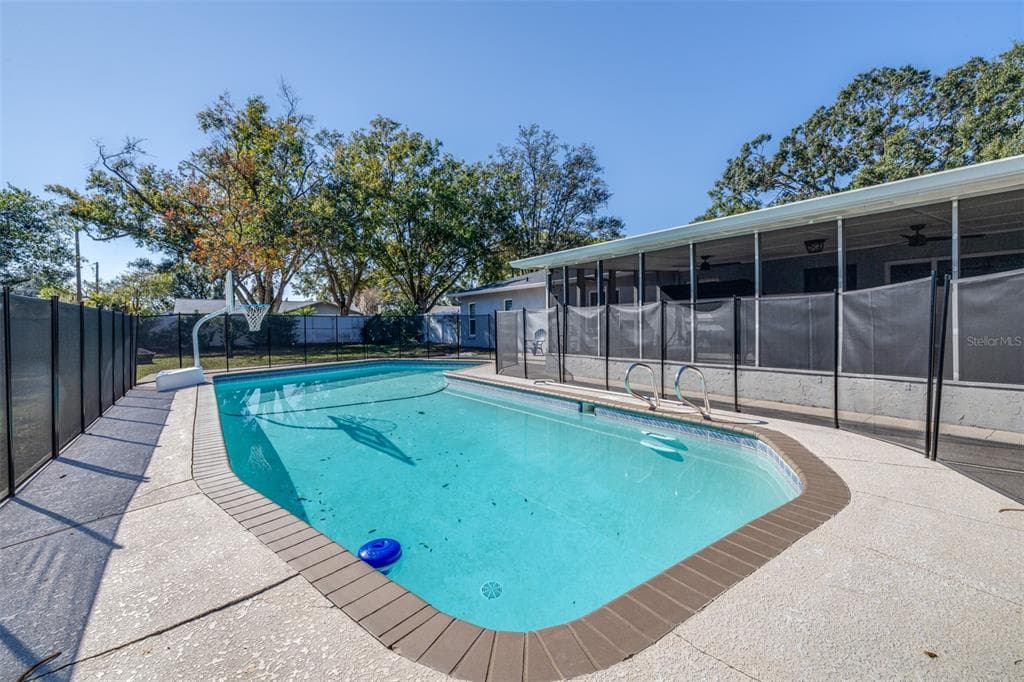 15401 WOODCASTLE PLACE - Interior/Exterior Photo 2 - TAMPA, FL