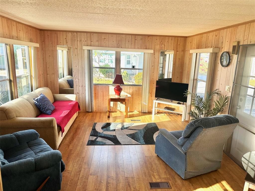 8300 SEMINOLE BOULEVARD UNIT 318 - Interior/Exterior Photo 3 - SEMINOLE, FL