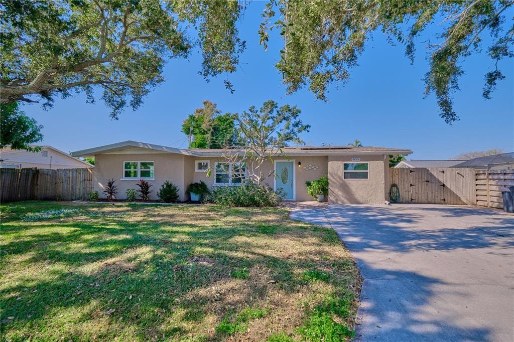 6220 MURDOCK AVENUE - Interior/Exterior Photo 3 - SARASOTA, FL