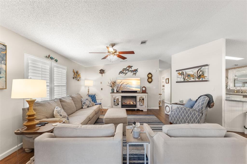 624 MOUNT PINEY AVENUE NE UNIT 703 - Interior/Exterior Photo 5 - ST PETERSBURG, FL