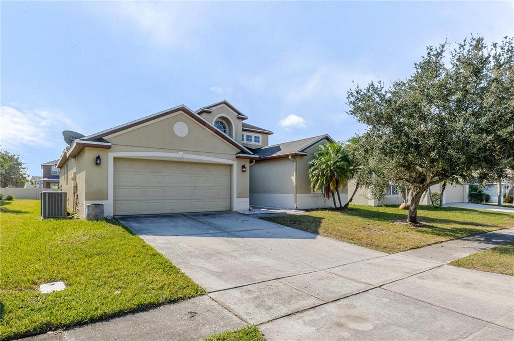 3571 MAPLE RIDGE LOOP UNIT 1 - Interior/Exterior Photo 2 - KISSIMMEE, FL