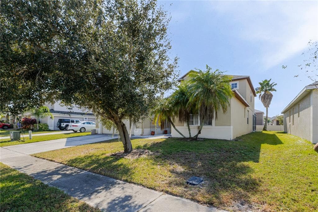 3571 MAPLE RIDGE LOOP UNIT 1 - Interior/Exterior Photo 3 - KISSIMMEE, FL