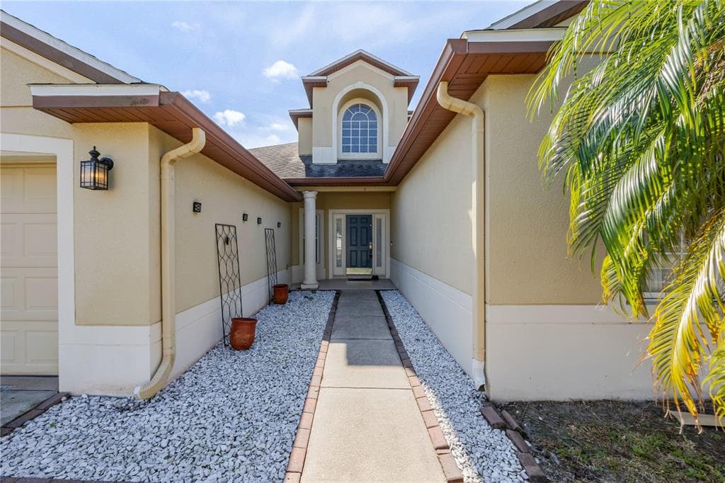 3571 MAPLE RIDGE LOOP UNIT 1 - Interior/Exterior Photo 4 - KISSIMMEE, FL