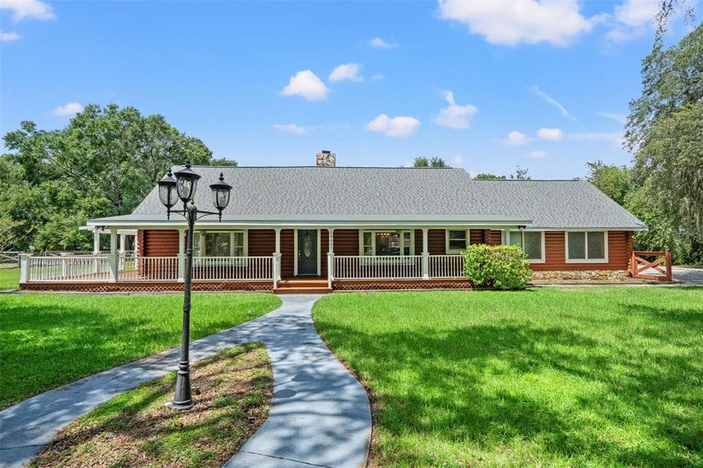 18441 OAKLAWN DRIVE - Interior/Exterior Photo 2 - SPRING HILL, FL