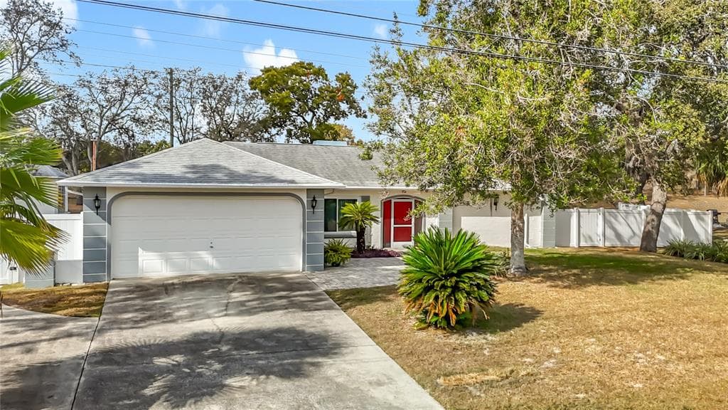 1353 FINLAND DRIVE - Interior/Exterior Photo 2 - SPRING HILL, FL