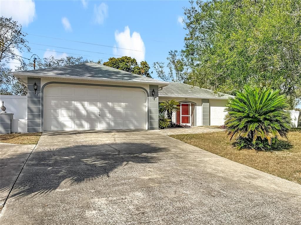 1353 FINLAND DRIVE - Interior/Exterior Photo 4 - SPRING HILL, FL