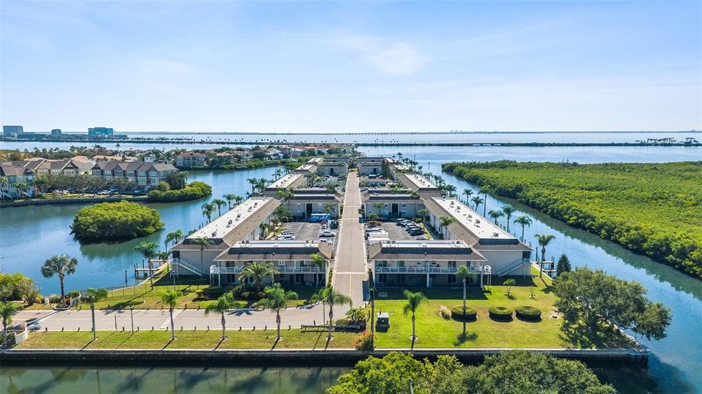 8815 BAY POINTE DRIVE UNIT 106 - Interior/Exterior Photo 3 - TAMPA, FL