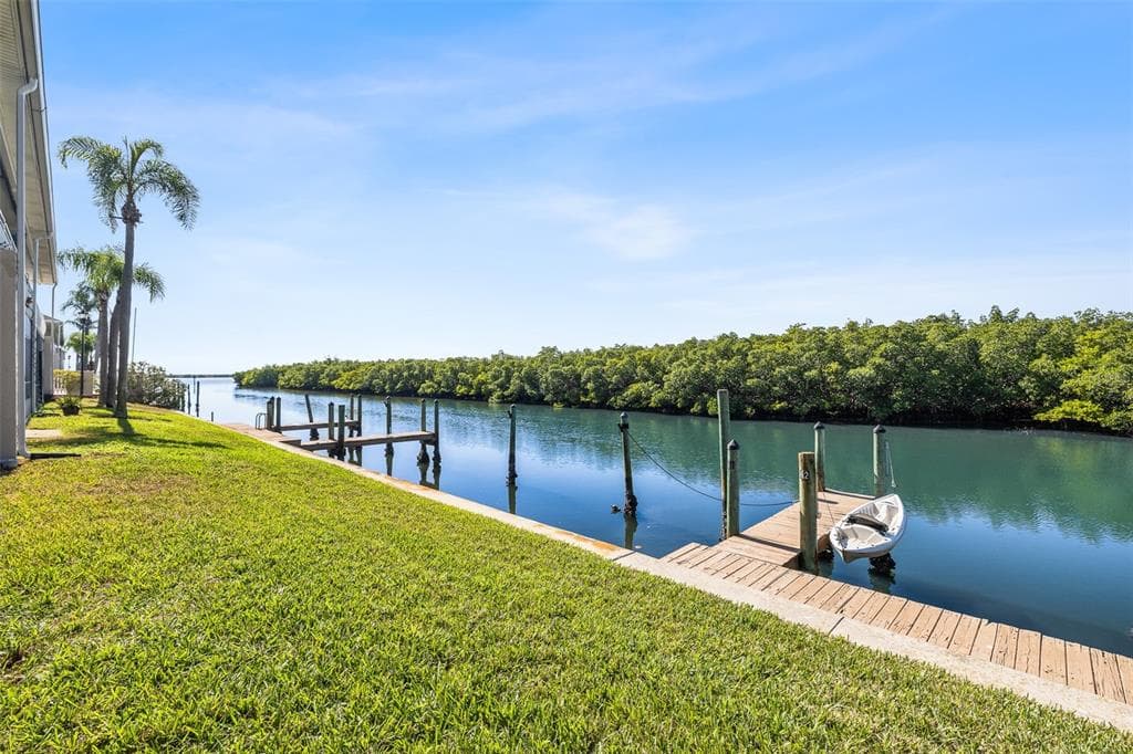 8815 BAY POINTE DRIVE UNIT 106 - Interior/Exterior Photo 5 - TAMPA, FL