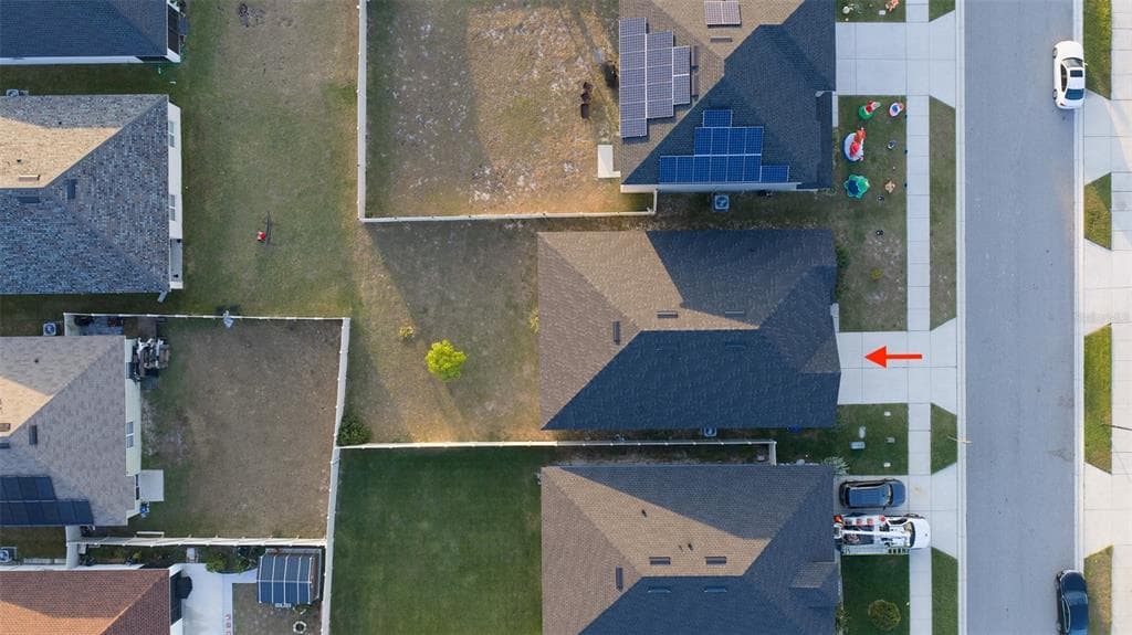 702 PEYTON BROOKE WAY - Interior/Exterior Photo 2 - WINTER HAVEN, FL