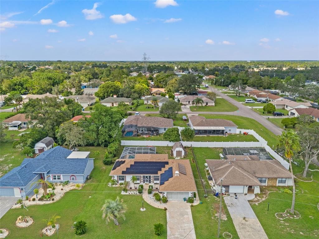 3077 ARDENWOOD DRIVE - Interior/Exterior Photo 3 - SPRING HILL, FL