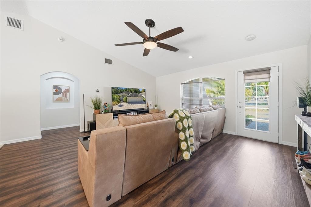 4688 72ND COURT E - Interior/Exterior Photo 5 - BRADENTON, FL