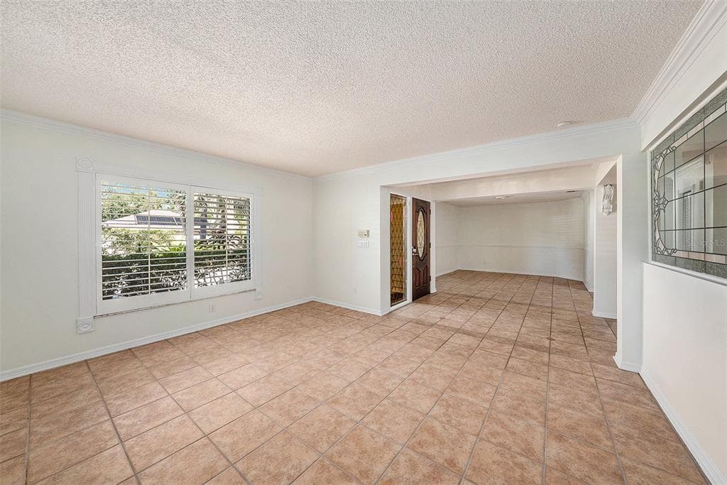 3328 WESTMORELAND DRIVE - Interior/Exterior Photo 5 - TAMPA, FL