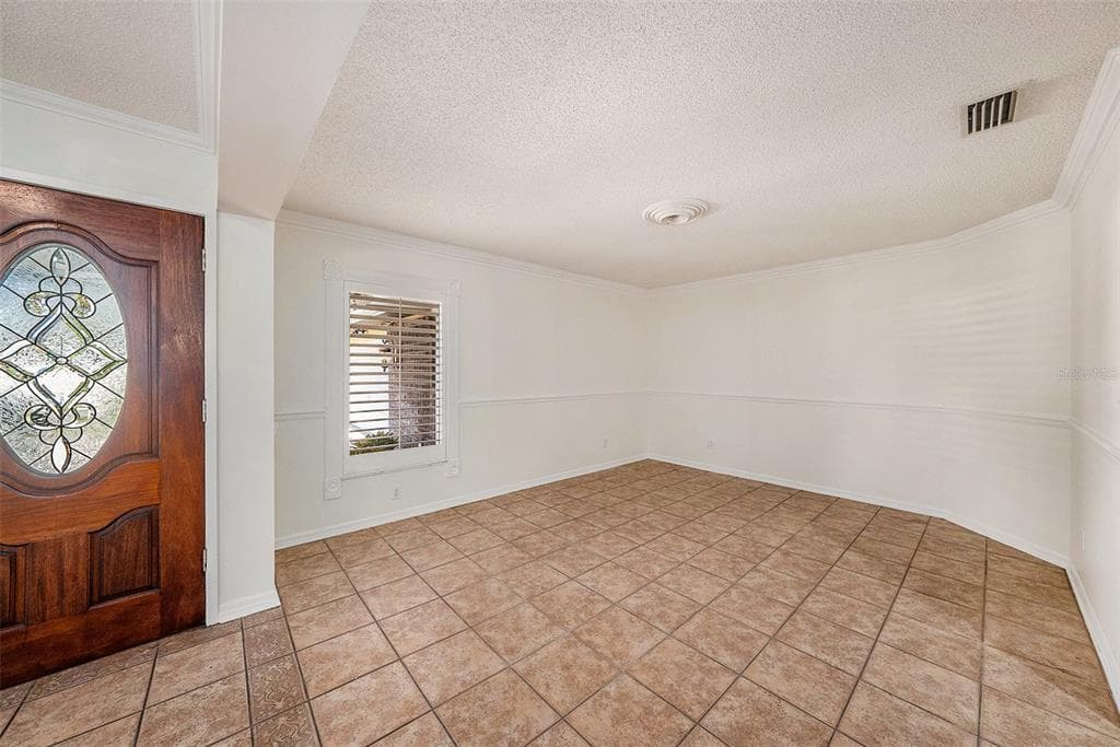 3328 WESTMORELAND DRIVE - Interior/Exterior Photo 4 - TAMPA, FL