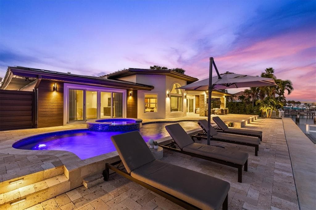 215 DRIFTWOOD LANE - Interior/Exterior Photo 5 - LARGO, FL