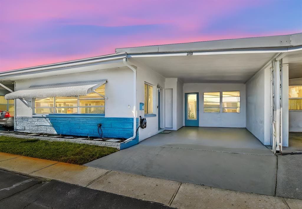 250 ROSERY ROAD NW UNIT 300