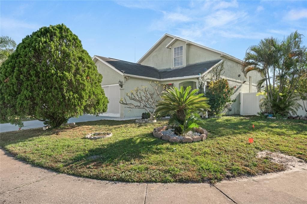 2225 SANTA LUCIA STREET - Interior/Exterior Photo 3 - KISSIMMEE, FL