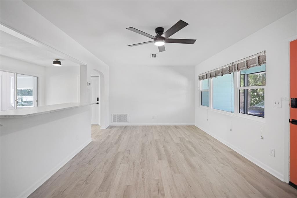 637 BELTREES STREET - Interior/Exterior Photo 5 - DUNEDIN, FL