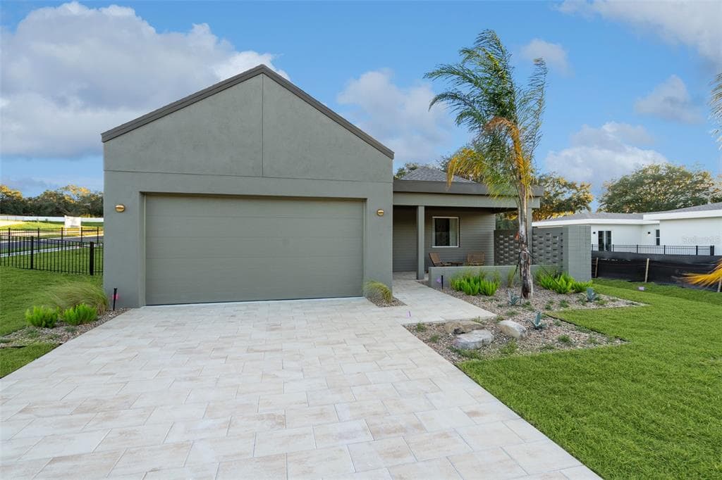 430 SKYFIELD COURT - Interior/Exterior Photo 2 - LADY LAKE, FL