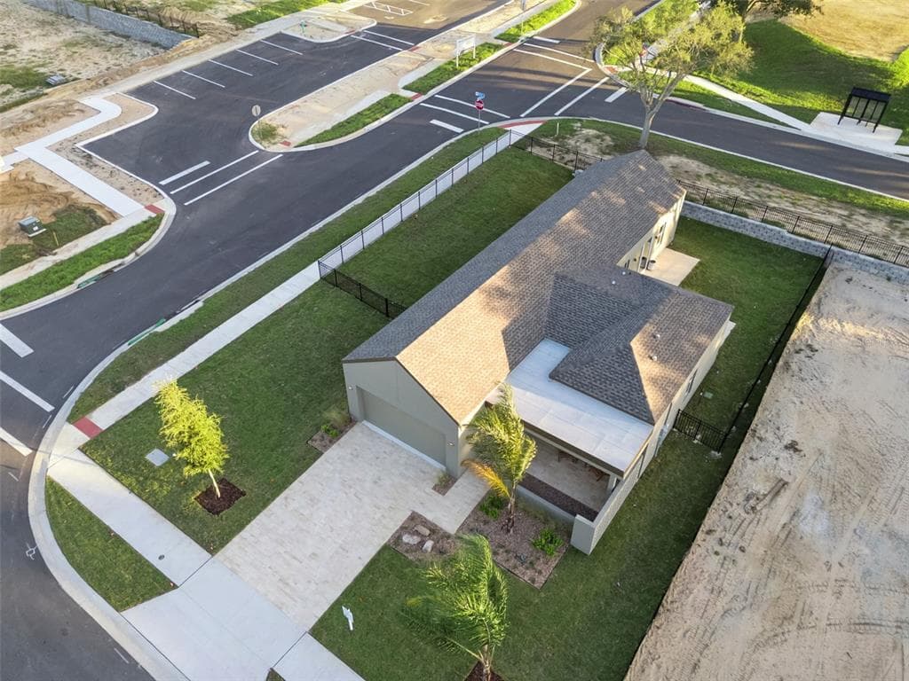 430 SKYFIELD COURT - Interior/Exterior Photo 5 - LADY LAKE, FL