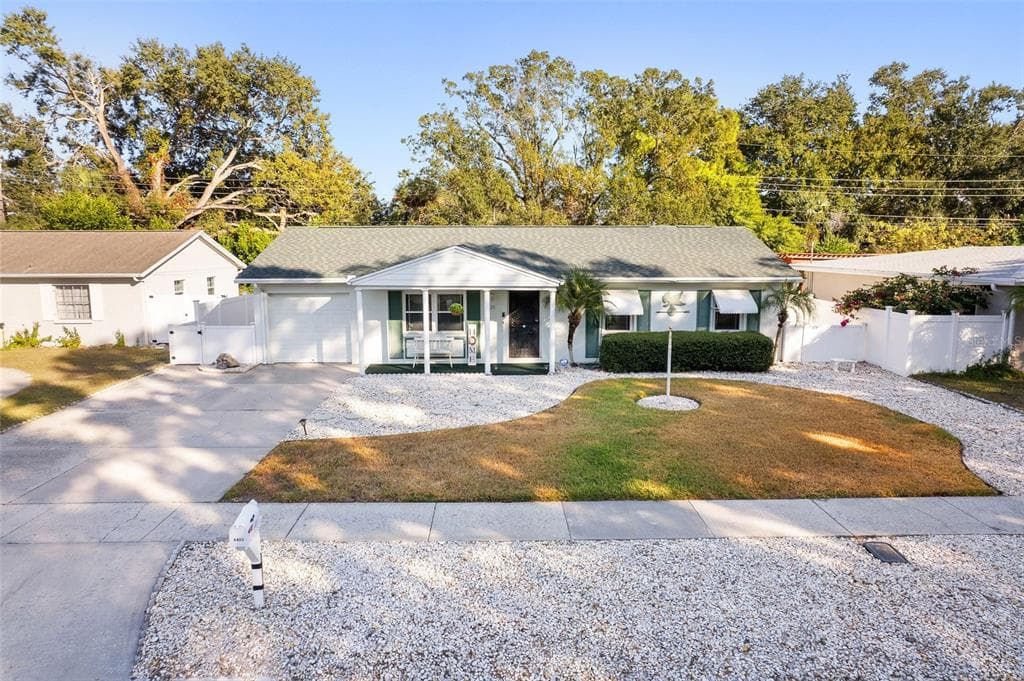 6423 MURRAY HILL DRIVE - Interior/Exterior Photo 2 - TAMPA, FL