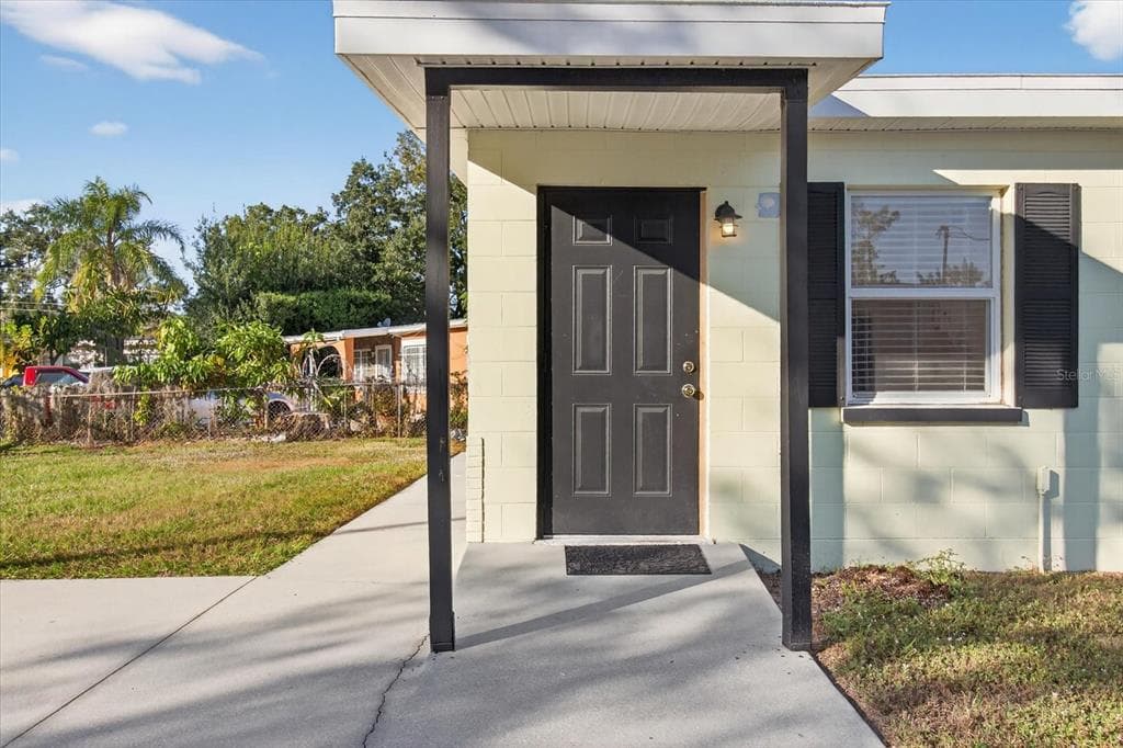 805 29TH STREET E - Interior/Exterior Photo 4 - BRADENTON, FL