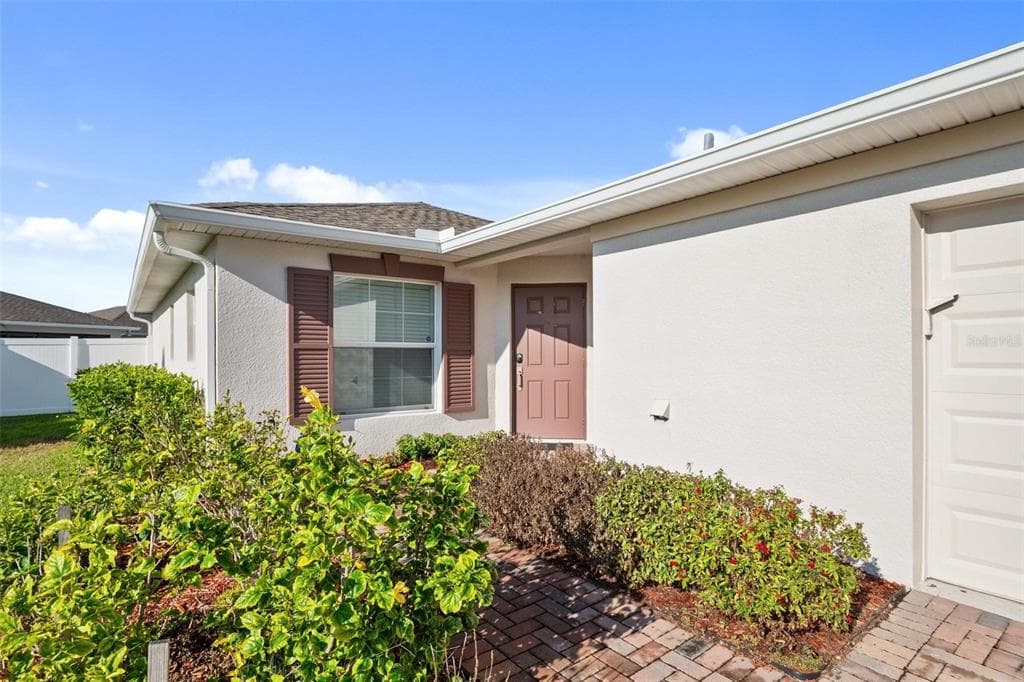 3348 RALEIGH DRIVE - Interior/Exterior Photo 3 - WINTER HAVEN, FL