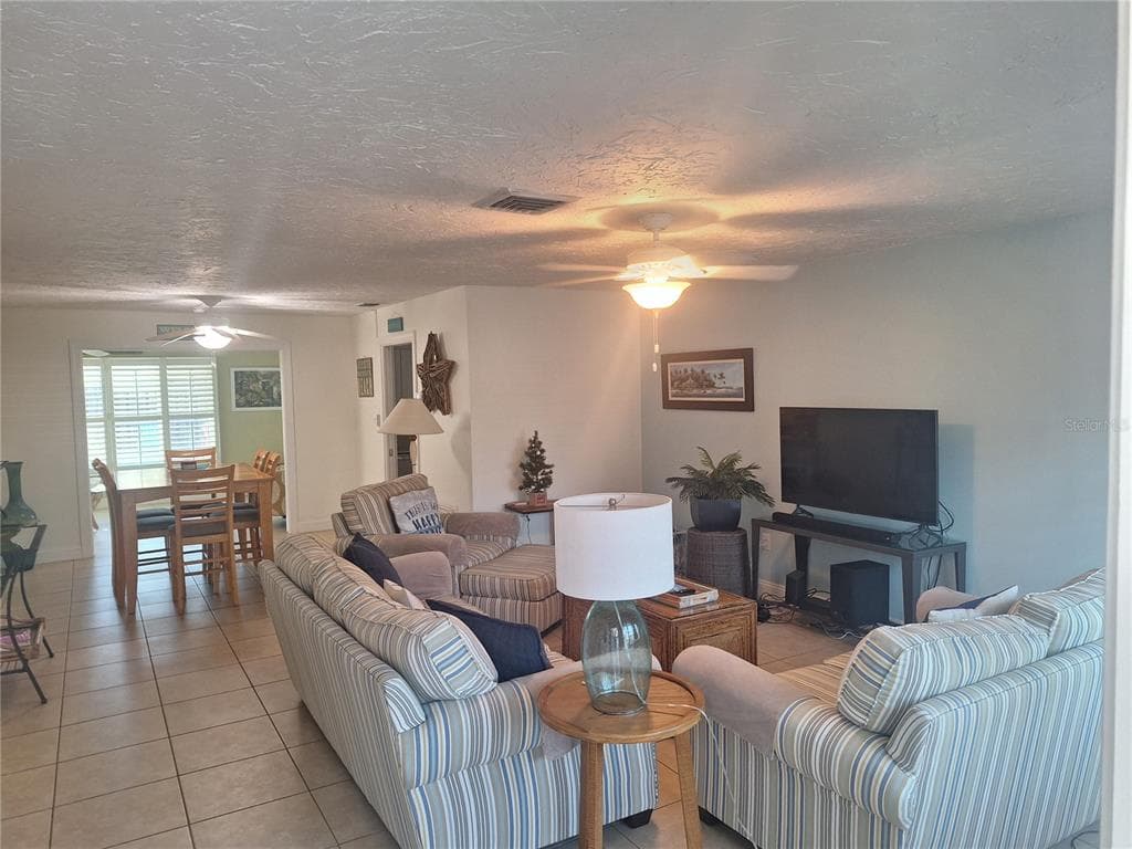 516 SERATA STREET - Interior/Exterior Photo 5 - VENICE, FL