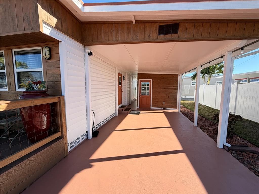 2216 PENNSYLVANIA AVENUE - Interior/Exterior Photo 5 - BRADENTON, FL