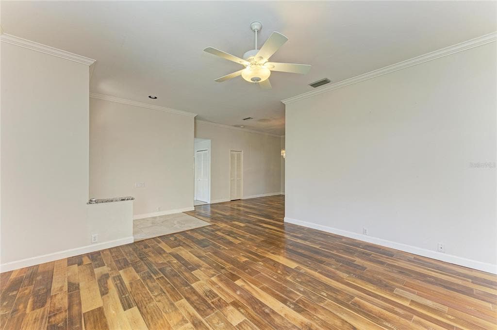 4801 MONTROSE DRIVE - Interior/Exterior Photo 5 - BRADENTON, FL