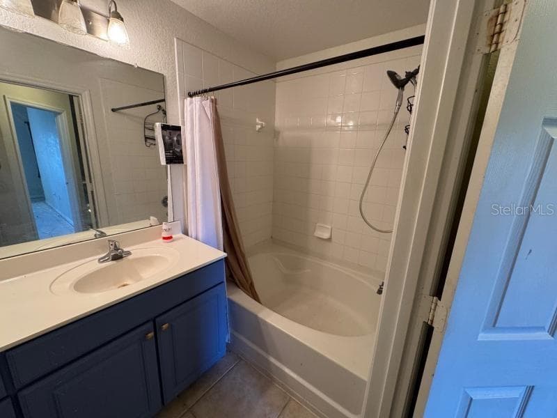 9729 MEADOW FIELD CIRCLE - Interior/Exterior Photo 5 - TAMPA, FL