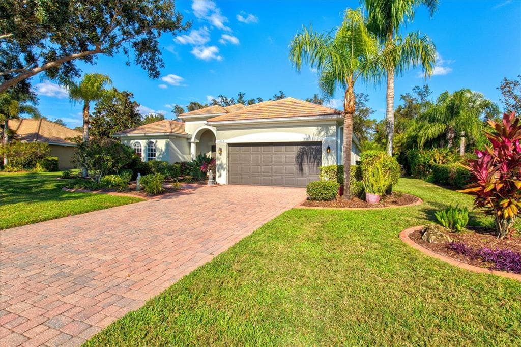 14757 2ND AVENUE CIRCLE NE - Interior/Exterior Photo 4 - BRADENTON, FL