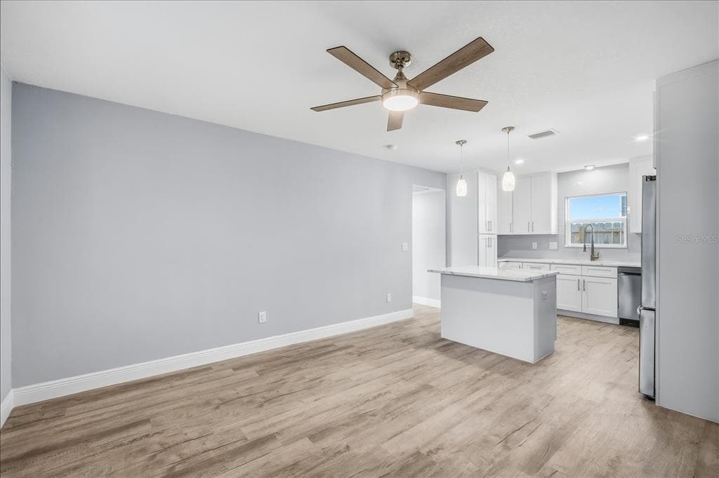 701 2ND STREET SE - Interior/Exterior Photo 5 - LARGO, FL