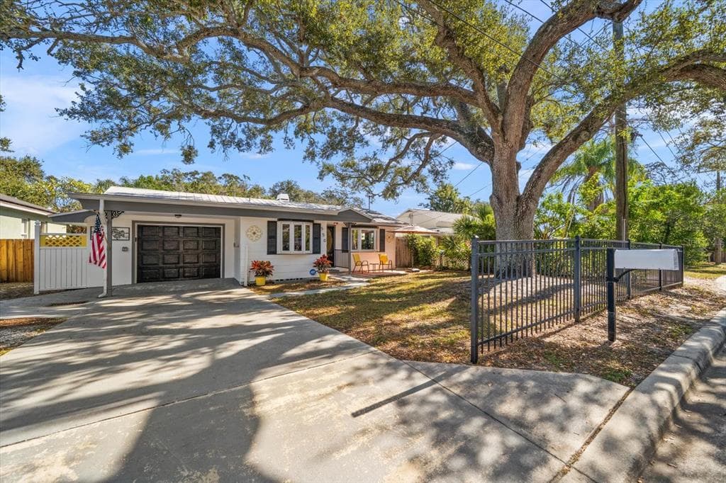 550 3RD STREET SW - Interior/Exterior Photo 5 - LARGO, FL