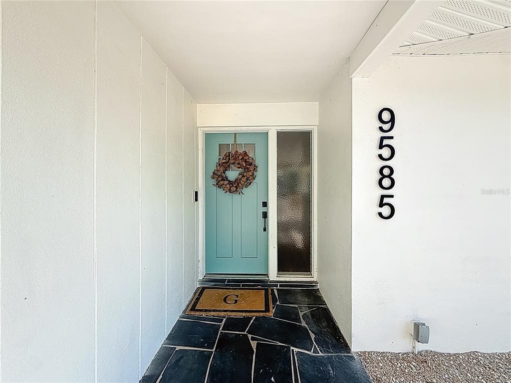 9585 PORTSIDE DRIVE - Interior/Exterior Photo 5 - SEMINOLE, FL