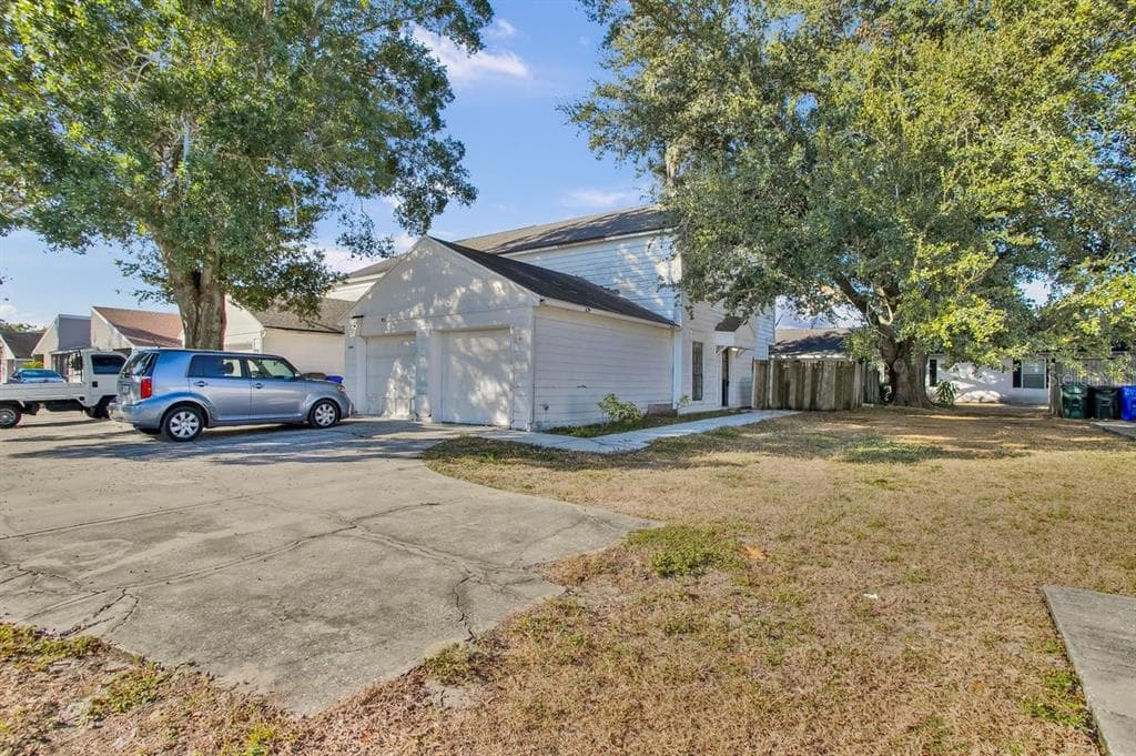 1817 CRYSTAL GROVE DRIVE