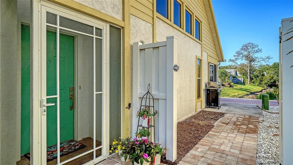 7833 ONTARIO STREET CIRCLE - Interior/Exterior Photo 4 - SARASOTA, FL