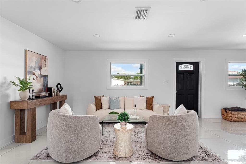 4808 W BAY COURT AVENUE - Interior/Exterior Photo 4 - TAMPA, FL