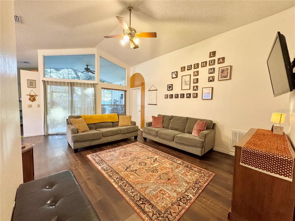 112 ST. KITTS CIRCLE - Interior/Exterior Photo 2 - WINTER HAVEN, FL