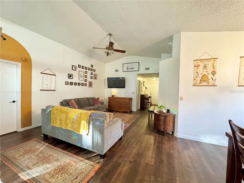 112 ST. KITTS CIRCLE - Interior/Exterior Photo 3 - WINTER HAVEN, FL