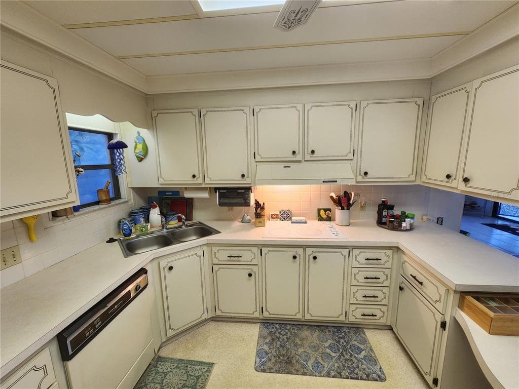 808 53RD AVENUE E UNIT 301 - Interior/Exterior Photo 5 - BRADENTON, FL