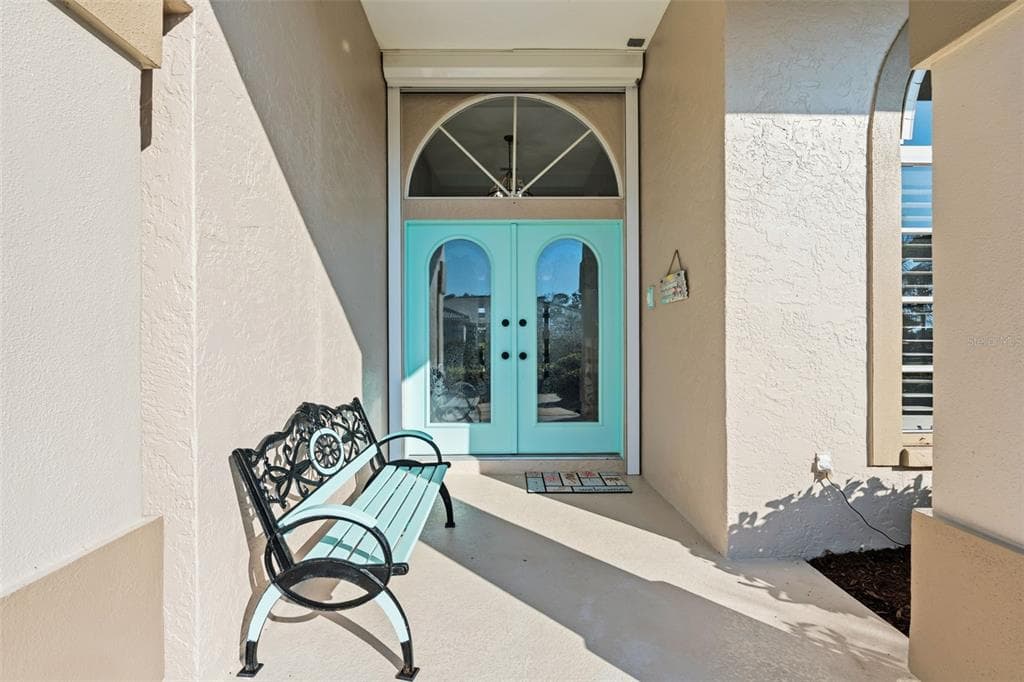 1421 GLENEAGLES DRIVE - Interior/Exterior Photo 5 - VENICE, FL