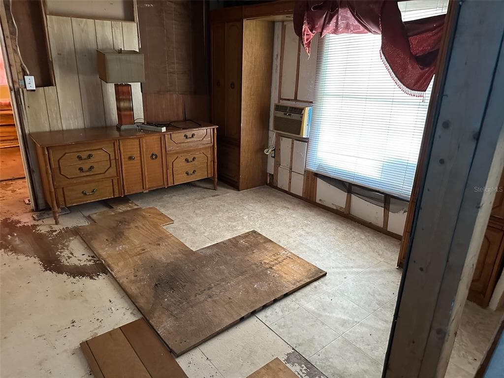 1607 FAYE STREET - Interior/Exterior Photo 5 - LAKELAND, FL