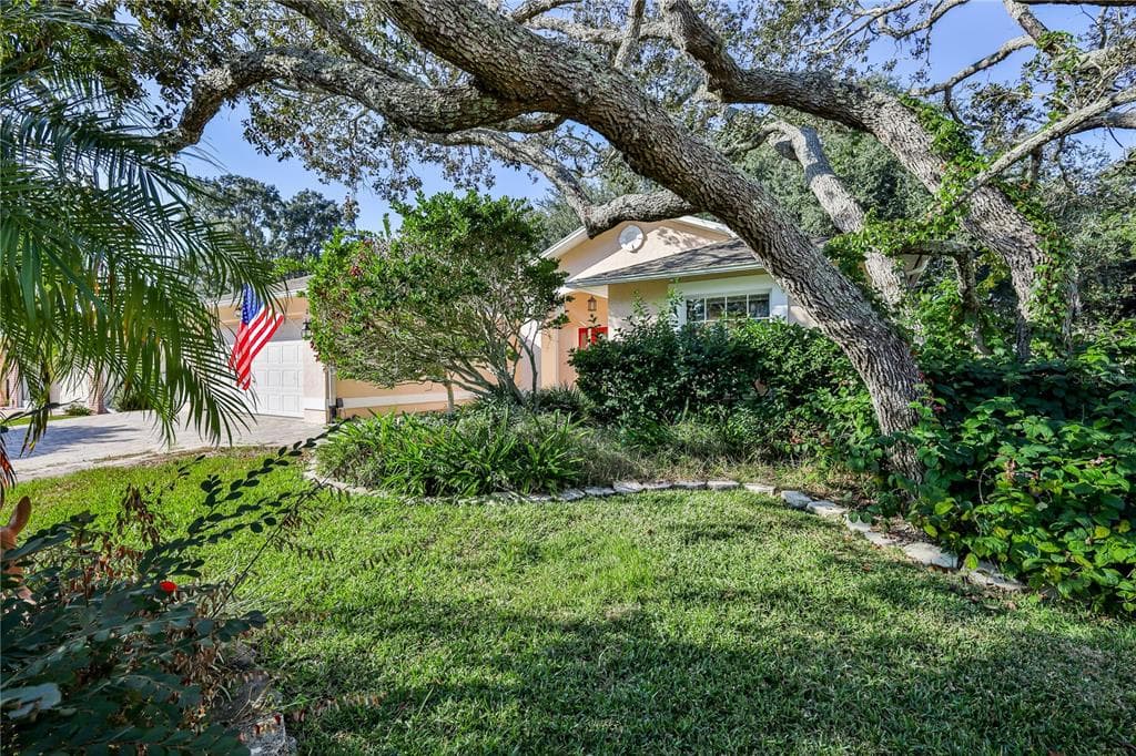 2075 QUAILWOOD LANE - Interior/Exterior Photo 5 - SPRING HILL, FL