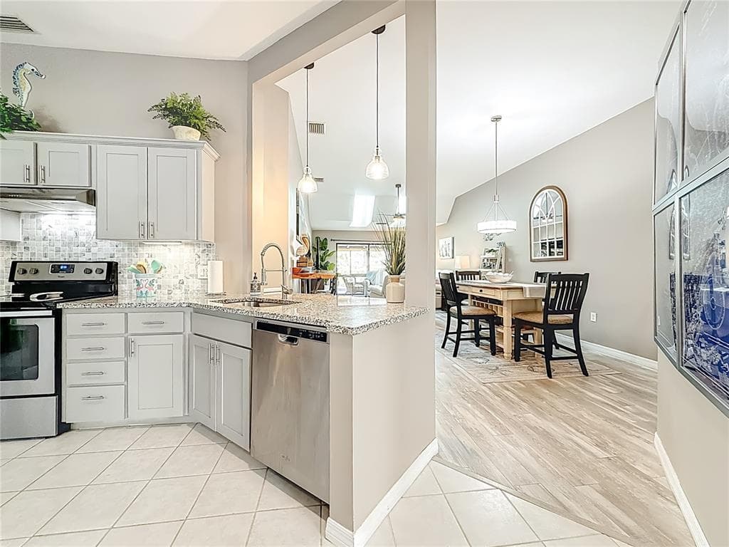 3875 PHEASANT COURT - Interior/Exterior Photo 5 - PALM HARBOR, FL