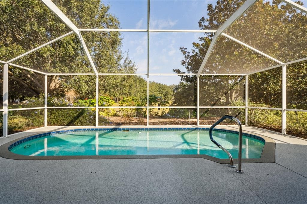 322 GREENWICH CIRCLE - Interior/Exterior Photo 2 - SPRING HILL, FL