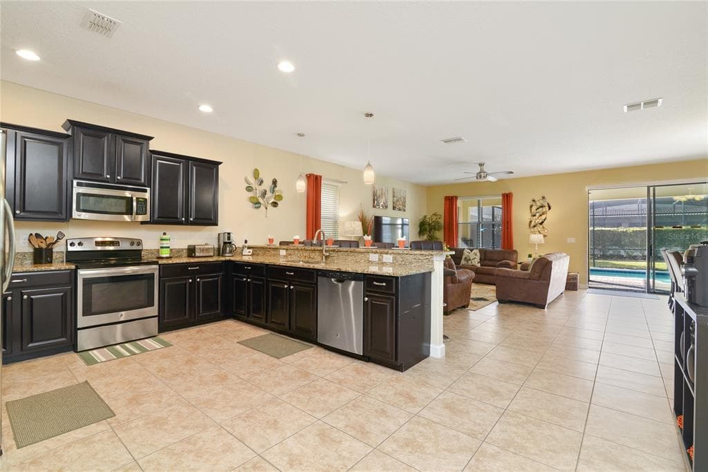 1462 MYRTLEWOOD STREET - Interior/Exterior Photo 2 - DAVENPORT, FL